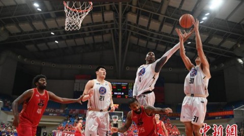 那夜的长沙，没人想输！NBL总决赛G4的肉搏与眼泪，这味就是湖南人的魂！