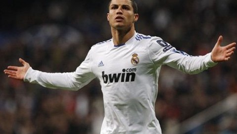 阿芳又伤了？这回加拿大足协和拜仁慕尼黑这出“悬疑剧”到底唱的哪一出？