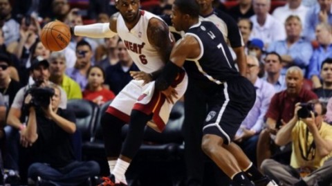 那晚在迈阿密，篮网把命拼回来了